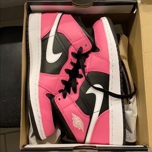 Nike Air Jordan 1 Mid (GS) pinksicle